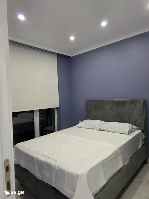 3 комнаты, 2 спальни, 57м², $700
