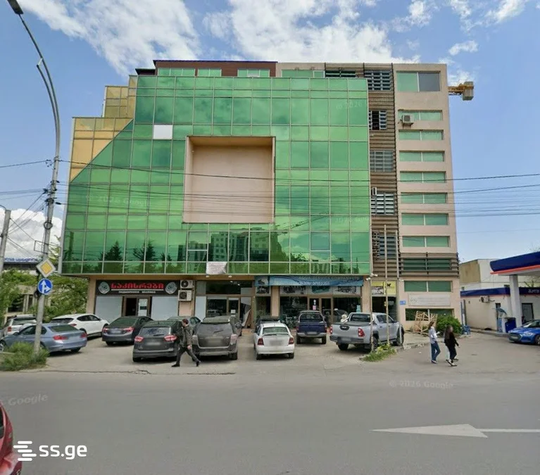 Коммерческое помещение 100 кв.м в Диди Дигоми