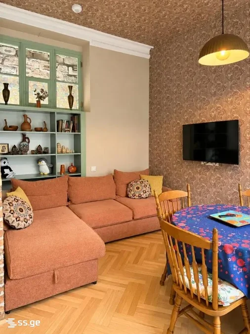 3 room Flat For Sale. Vera