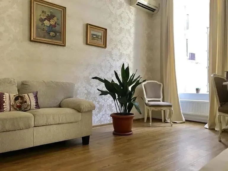 Ладо Асатиани 1-й тупик: 3-комнатная, 55.0 м²