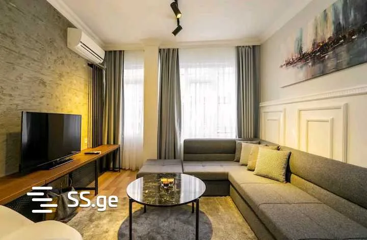 3 room Flat Daily rent. Isani