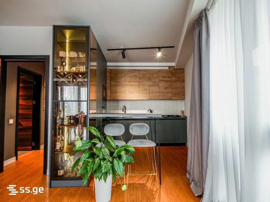 3 room Flat For Sale. Lisi lake