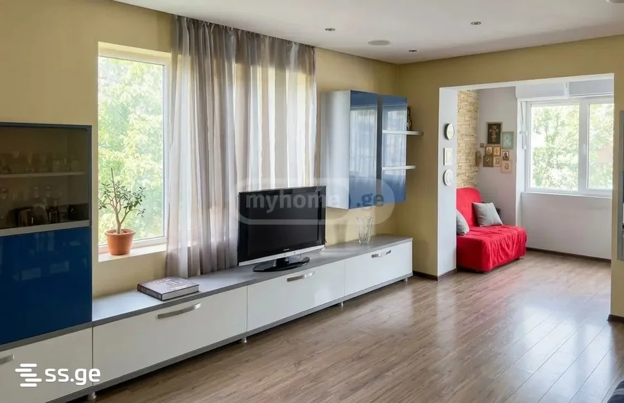 3 room Flat For Sale. Isani