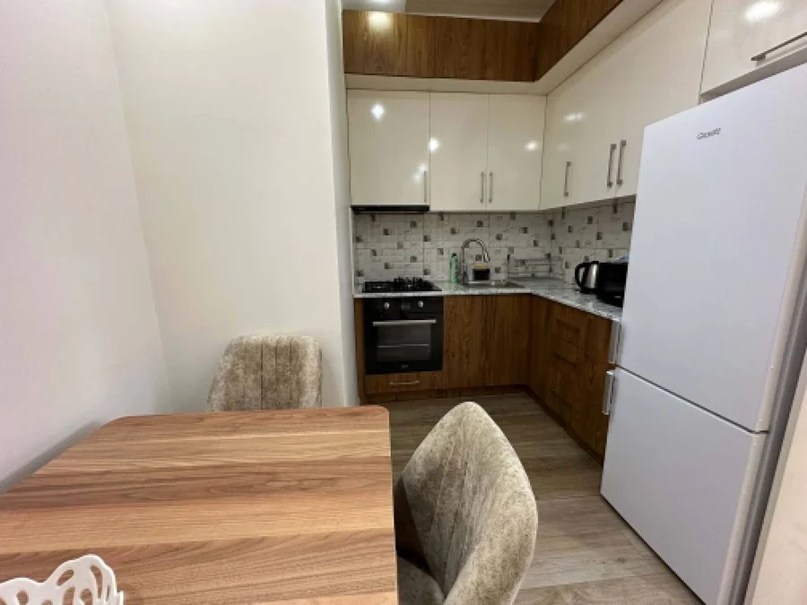 Квартиру 2+1 по улице Генерала Аслана Абашидзе,19