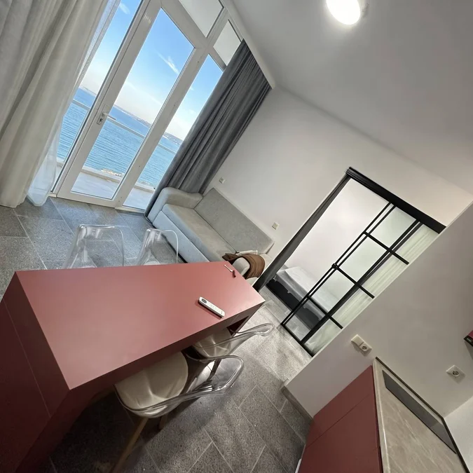2-комнатная квартира с видом, $450
