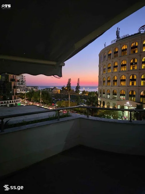 1+1 на Orbi Sea Towers ხიმშიაშვილის ქ. 15 Khimshiashvili District