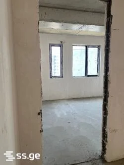 4-комнатная квартира в Тбилиси