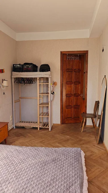 Комната в 3-к квартире в Ваке, $250