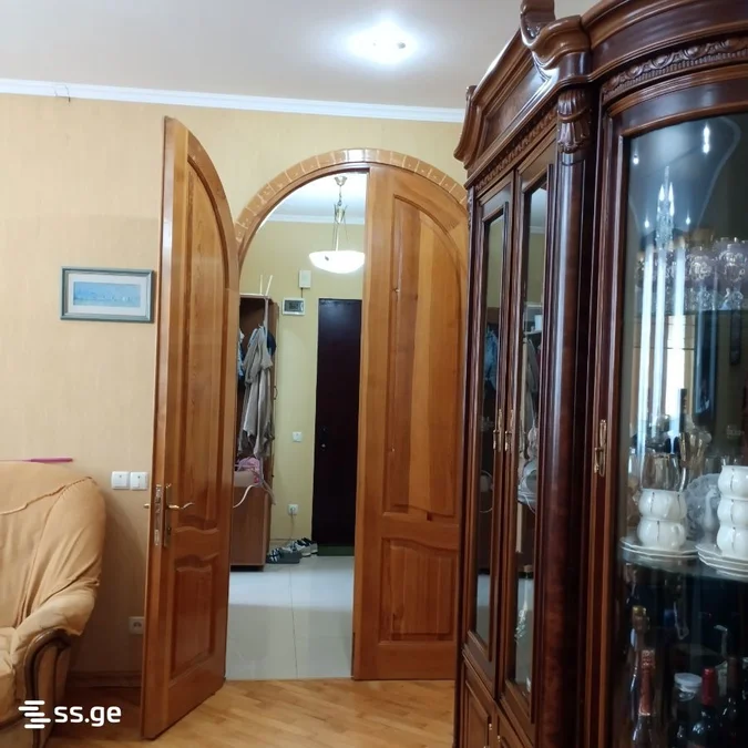 5-комнатная квартира на продажу. Варкетили