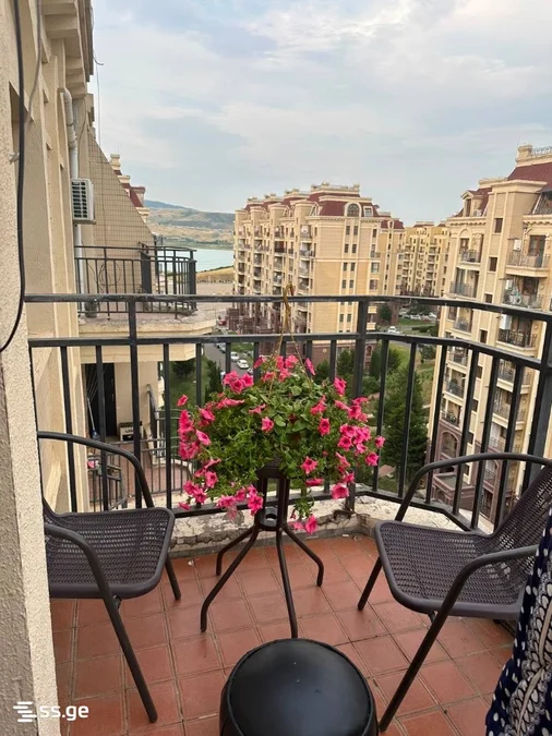 5 room Flat For Sale. Varketili