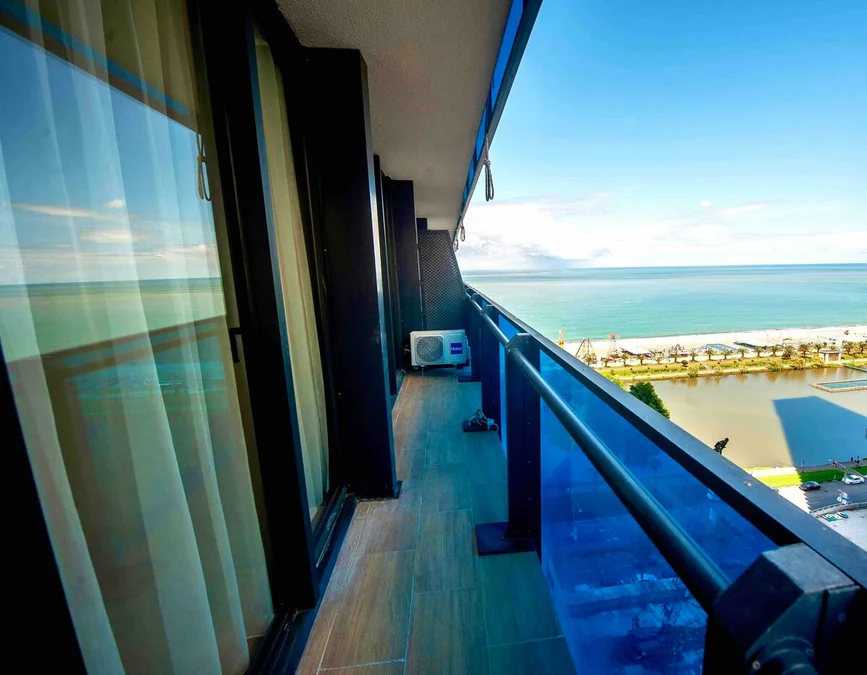 Квартира премиум-класса 45 м2 в Blueside Orbi