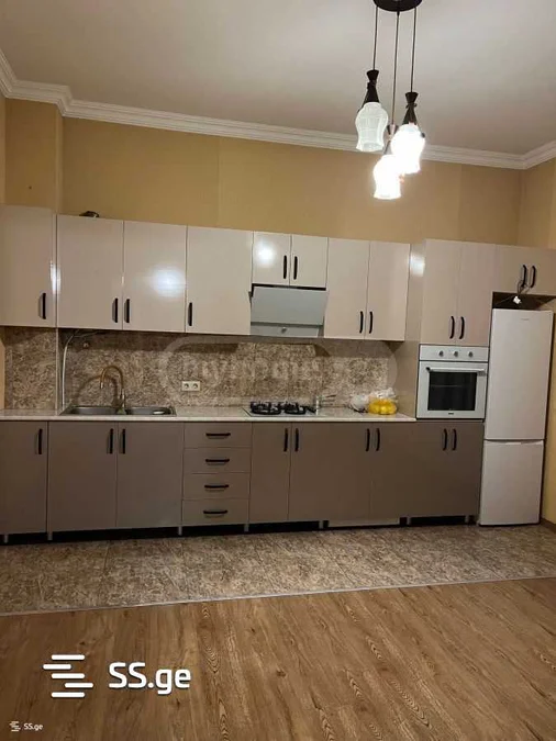 6 room Private House For Rent. Samgori