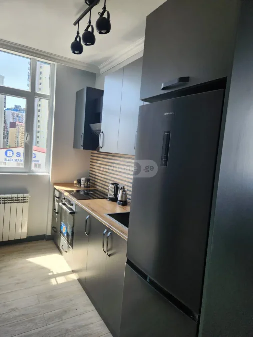 3-комнатная квартира на ул. Багратиони, $120000
