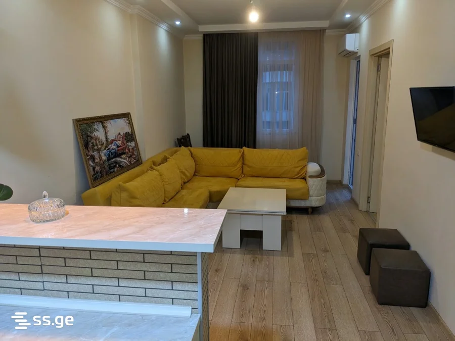 Квартиру 1+1 по улице Горгасали,156*