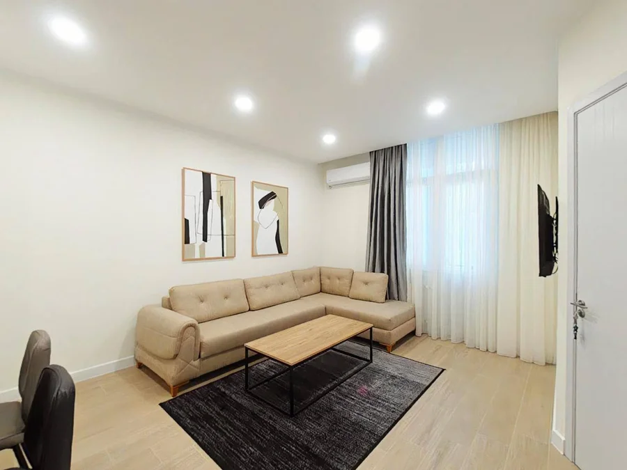 1+1 на ул. Инасаридзе 8, 52 кв.м, $500