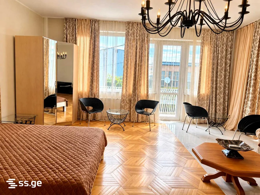 6 room Flat For Sale. Avlabari