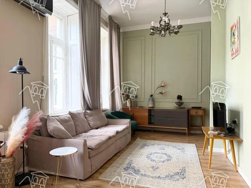 Ул. Павле Ингороква, 22: 2-комнатная, 60.0 м²