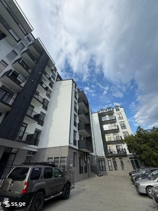 3-комнатная квартира в Тбилиси