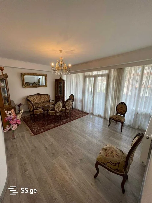5 room Flat For Sale. Vedzisi