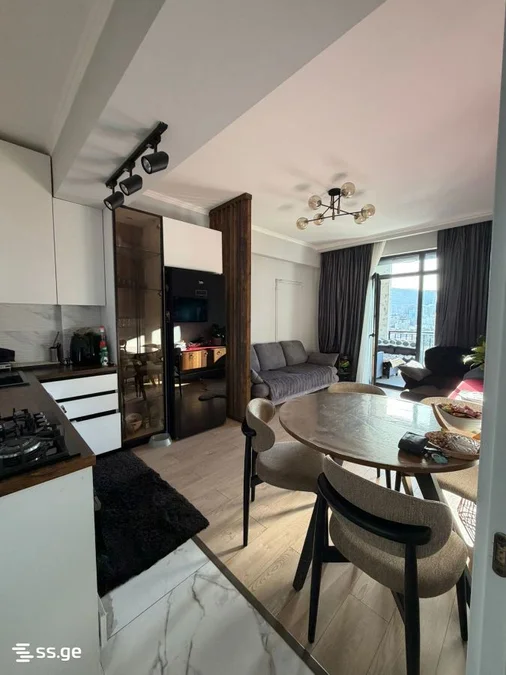 2 room Flat For Sale. Isani