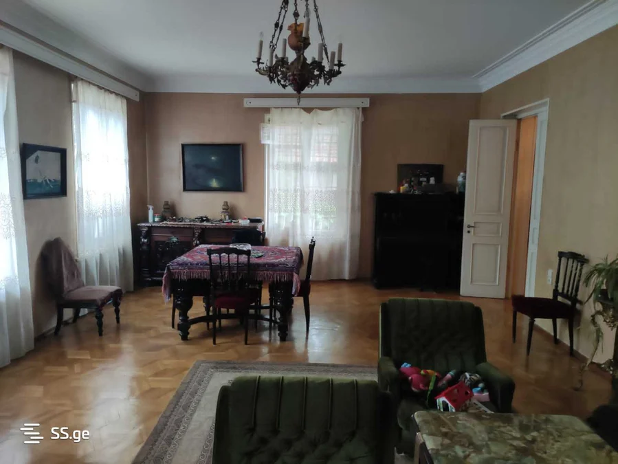 5 room Private House For Sale. Vake