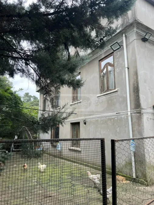 Дом с 10+ комнатами в районе Кахабри