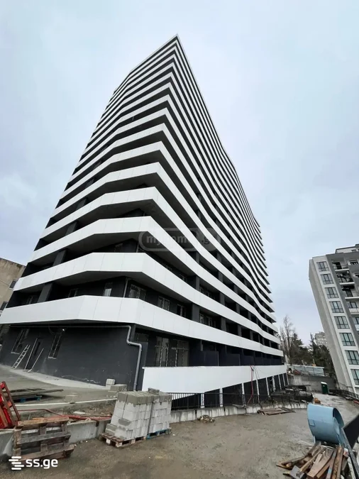 4-комнатная квартира в Тбилиси