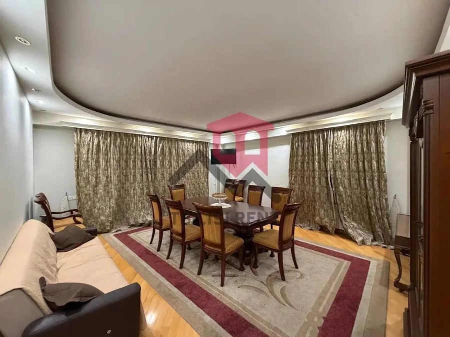 5 комнат, 4 спальни, $1800