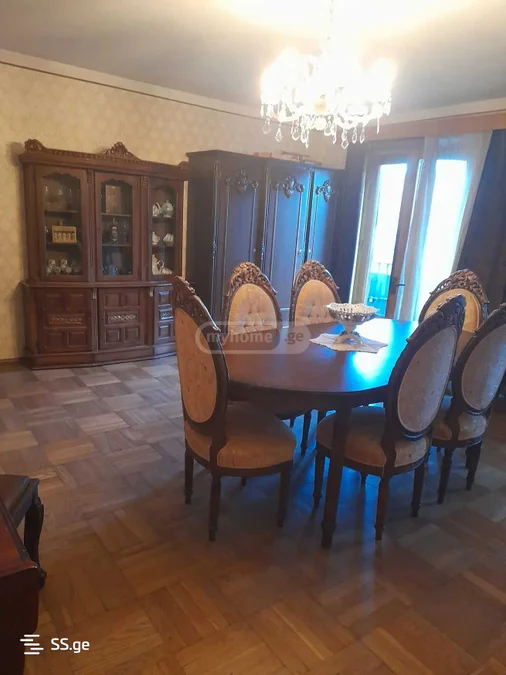 3-комнатная квартира в Тбилиси