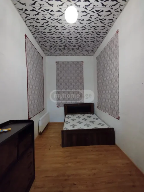 4-комнатная квартира в Чугурете