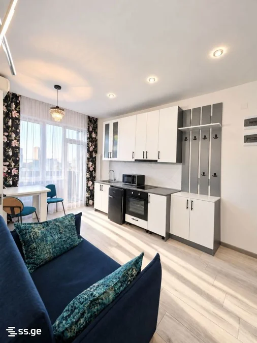 1+1 рядом с Аллеей Героев, $500