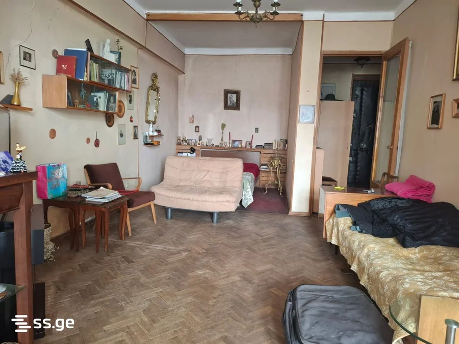 Коммерческое помещение на chikovani st. 0 Saburtalo