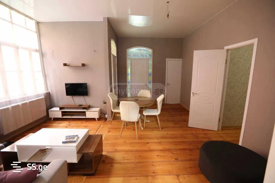 3-комнатная квартира в Тбилиси