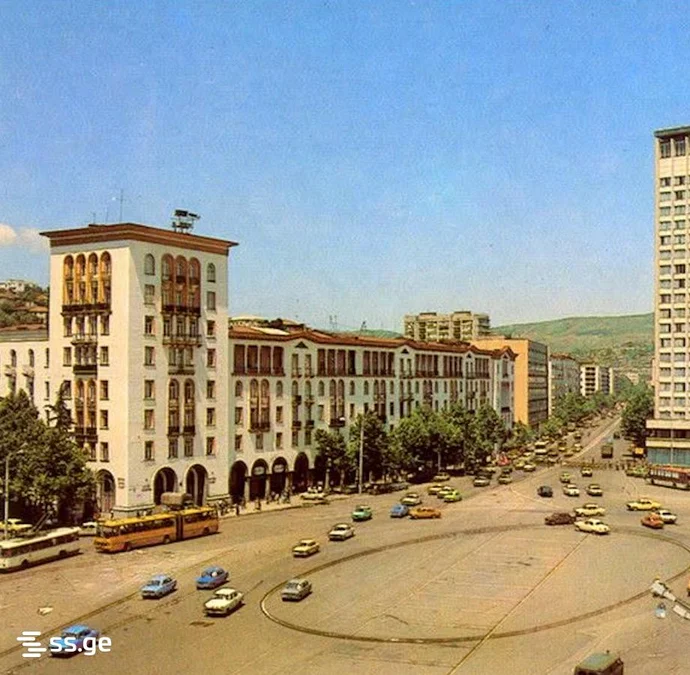 3-комнатная квартира в Тбилиси