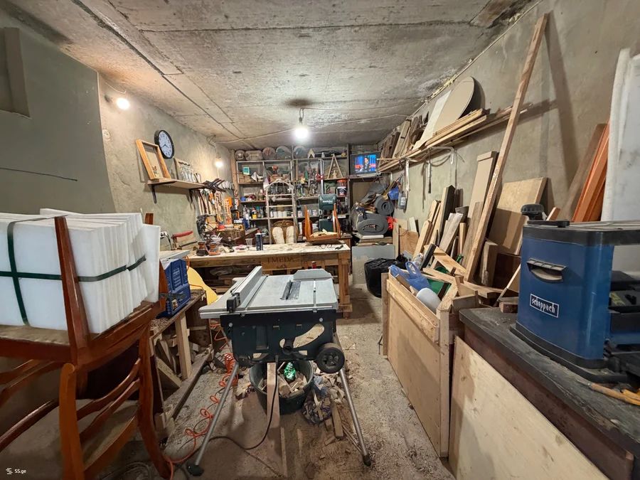Garage For Sale. Vazisubani