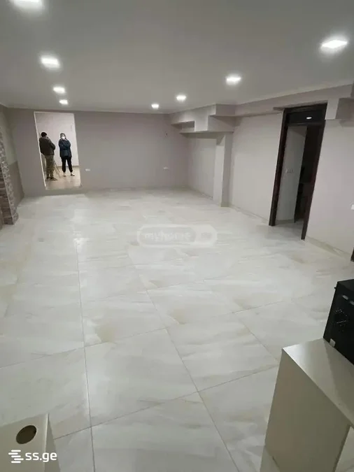 Коммерческое помещение в Сабуртало