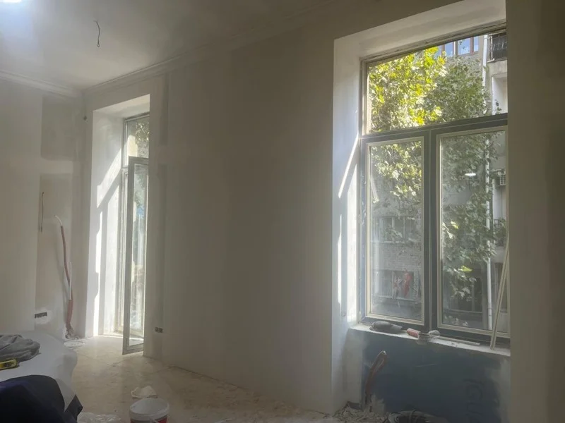 Улица Ладо Асатиани: 4-комнатная, 211.0 м²