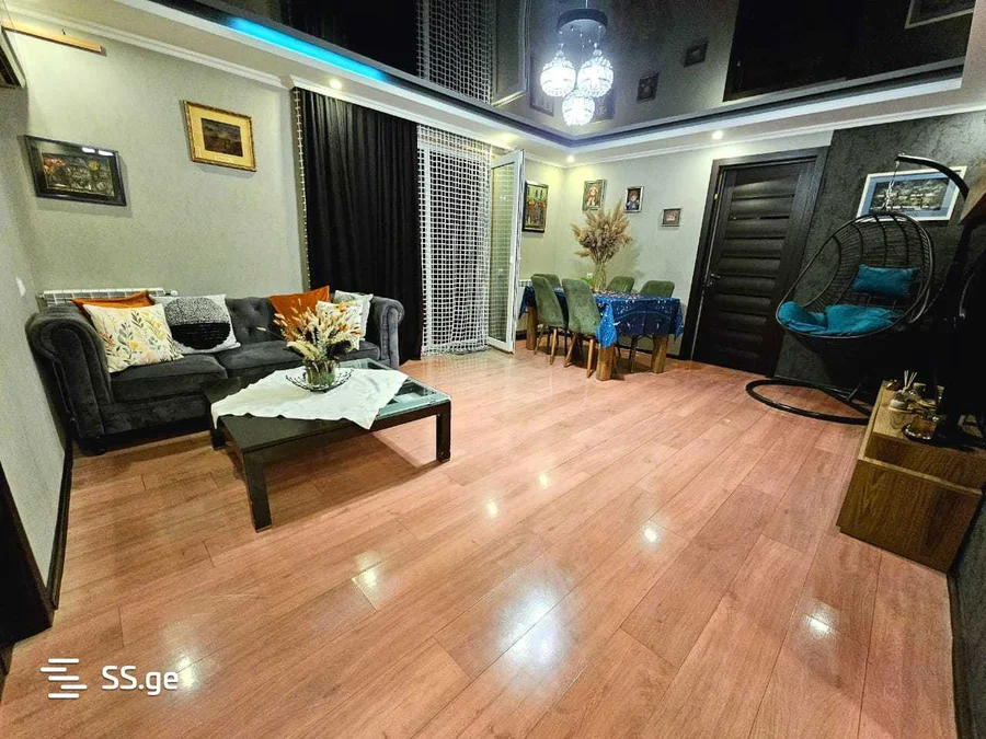 5 room Flat For Sale. Vake