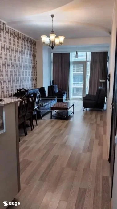 3-комнатная квартира, 65 м², $600