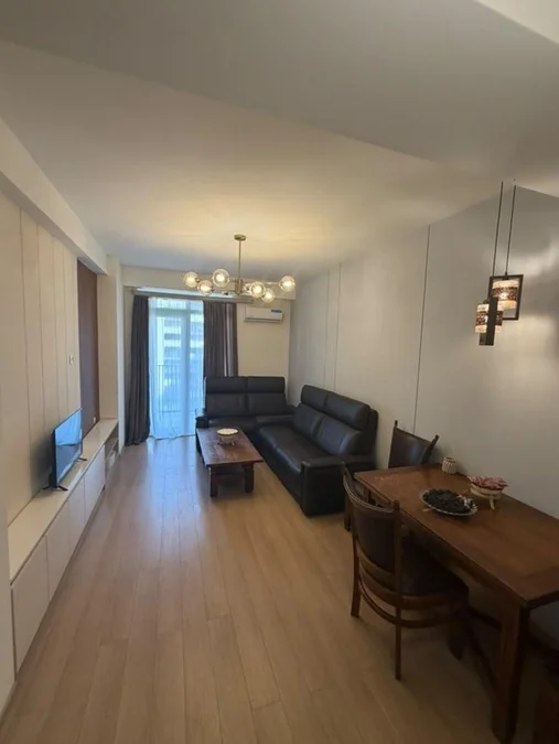 Арчи Исани: 4-комнатная, 110.0 м²