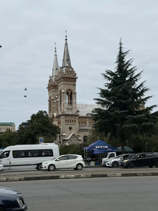 2-комнатная квартира в районе Старого Батуми