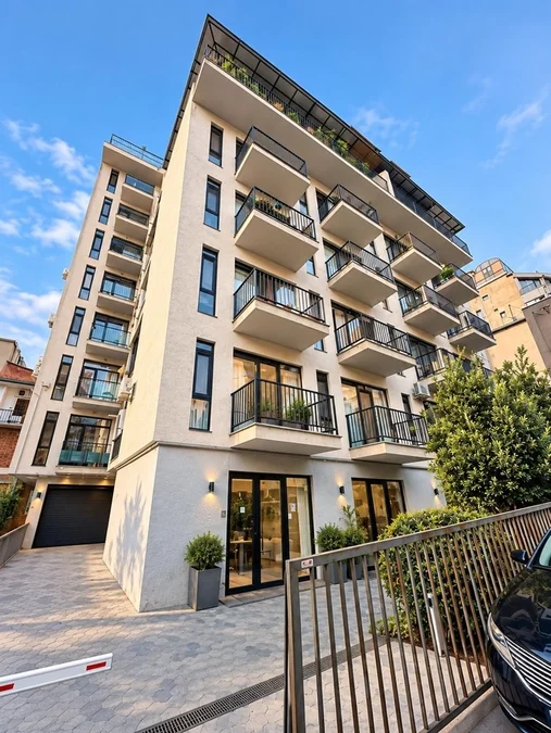 Titsian Tabidze St, 102: 3-room penthouse, 151.0 m²