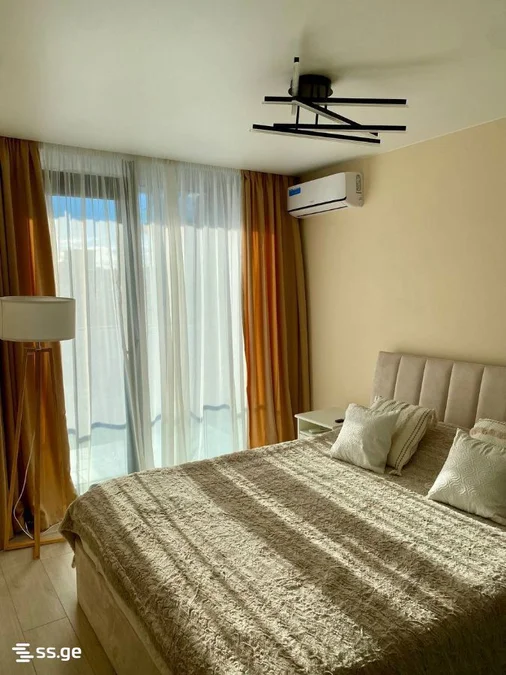 1+1 на Rainbow Шосе Аэропорта 6 Airport District