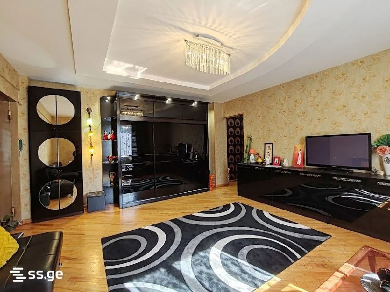 3-комнатная квартира в Ваке, $1200