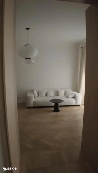 3 room Flat For Rent. Vera