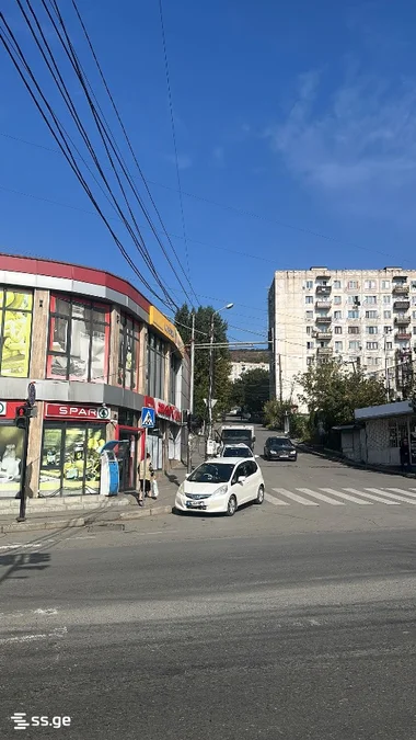 Коммерческое помещение на ელიზბარ ანდრონიკაშვილის ქუჩა 1 Zahesi