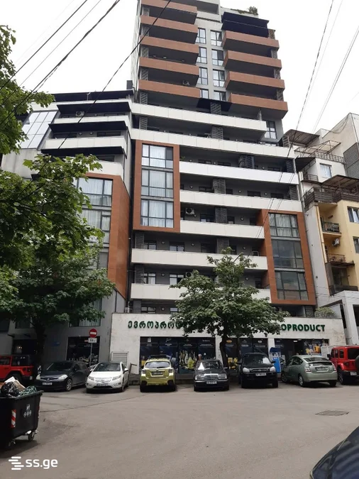 Коммерческое помещение на Kobuleti St 38 Vake