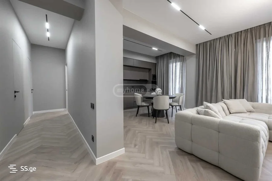 4 room Flat For Sale. Vake