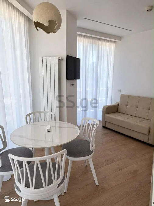 Современную 2+1 возле Elt-квартала, $130000