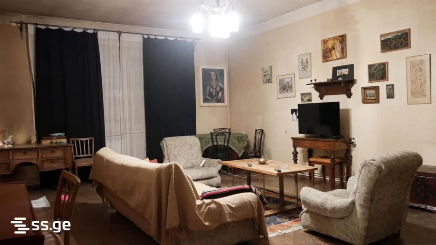 4 room Flat For Sale. Vake